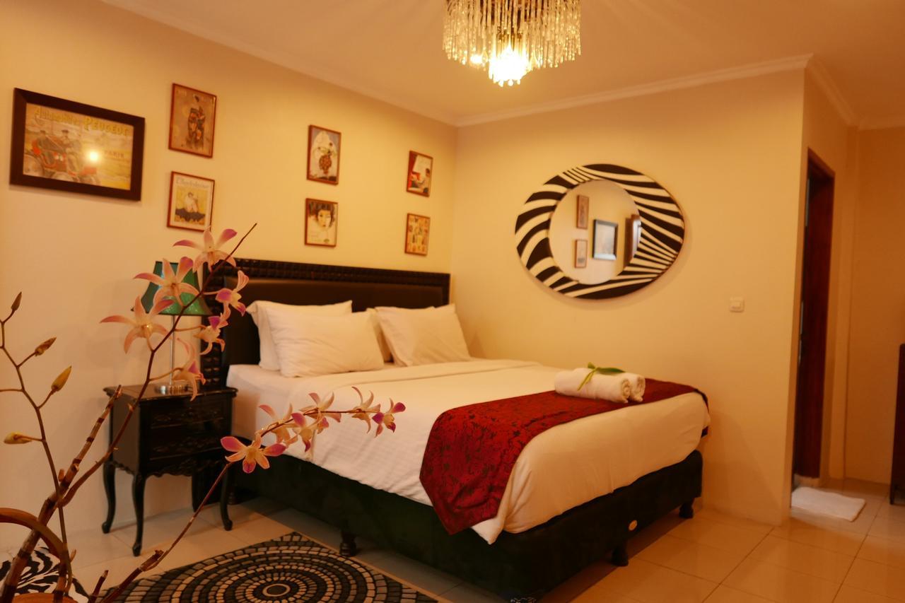 Ciwulan 36 Guest House Bandung Exterior foto